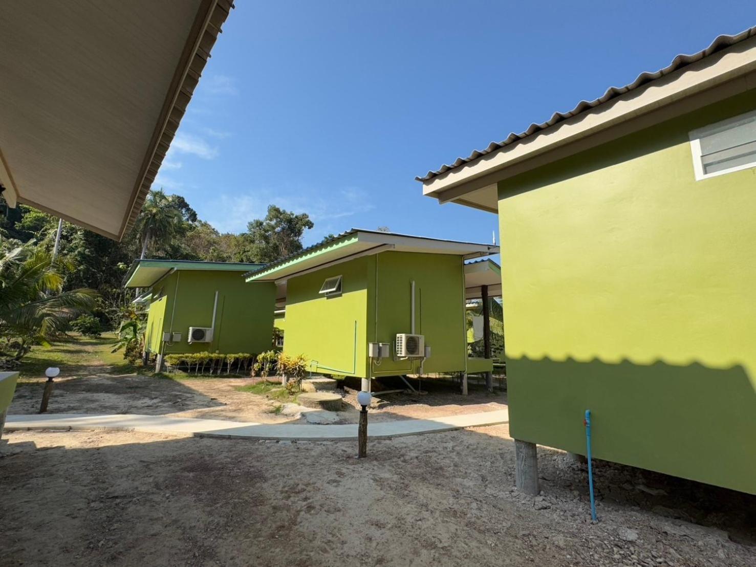 Suan Nai Kokut Resort Ko Kut Exterior photo